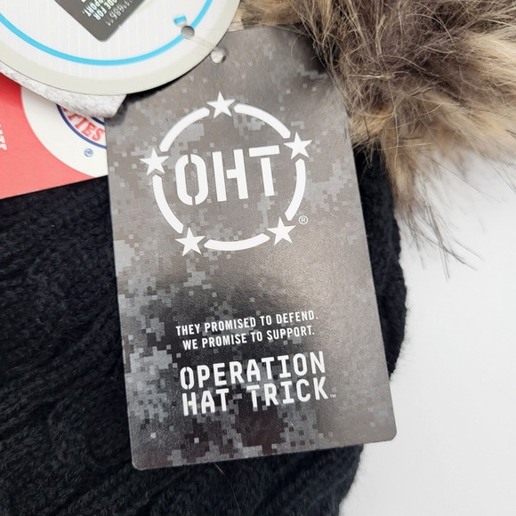 Iowa Hawkeyes Black Camo Pom Stocking Hat Beanie Womens Top of the World - Picture 7 of 7